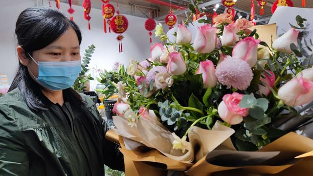 鲜花新零售让花开更艳